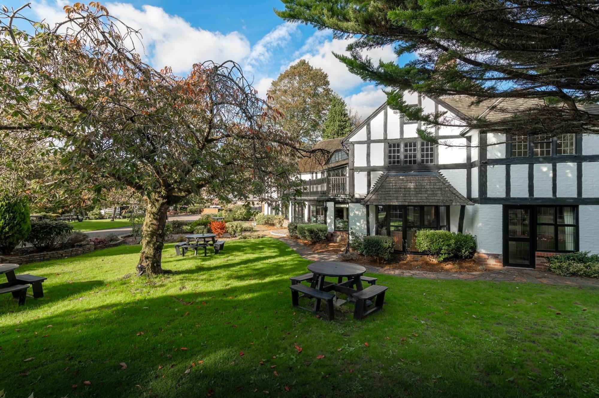 Thatchers East Horsley Luaran gambar