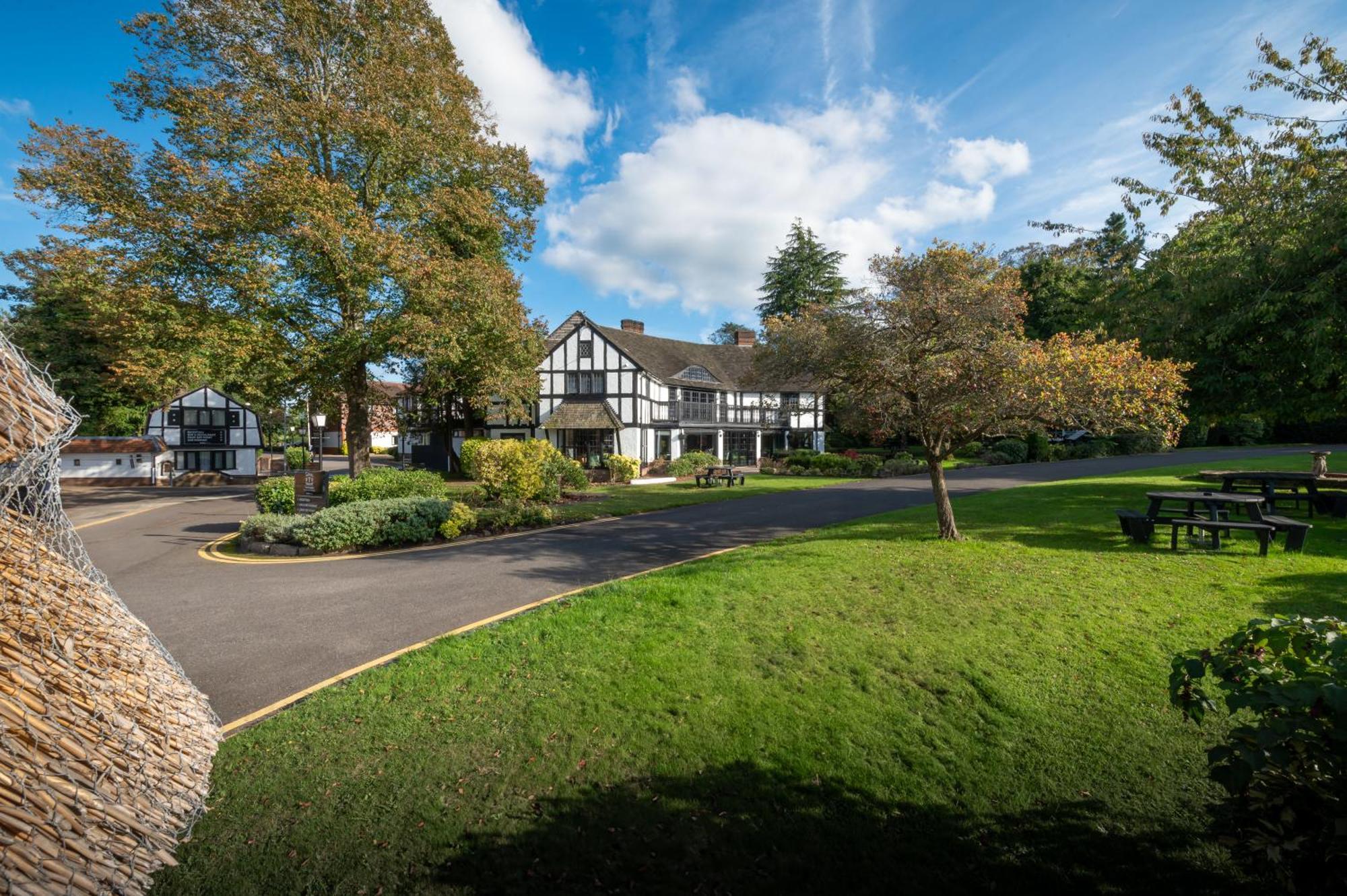 Thatchers East Horsley Luaran gambar